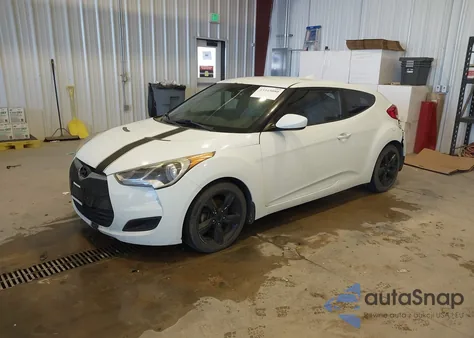 2013 Hyundai Veloster Base W/Gray from USA, damaged, VIN KMHTC6AD3DU084964